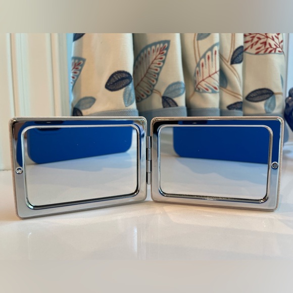 Dog/Puppy Compact Mirror NEW - Picture 3 of 3